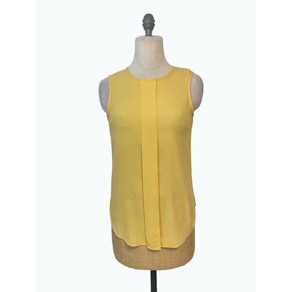White House Black Market Pleated Shell Yellow XS - Picture 4 of 7